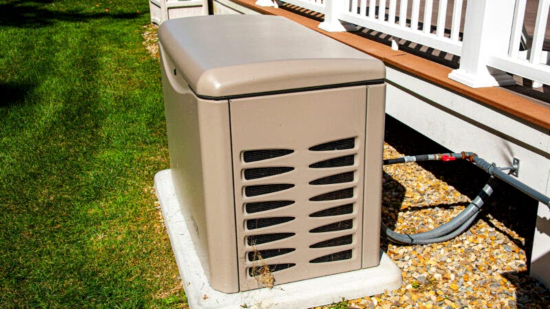 Natural gas generator providing backup power